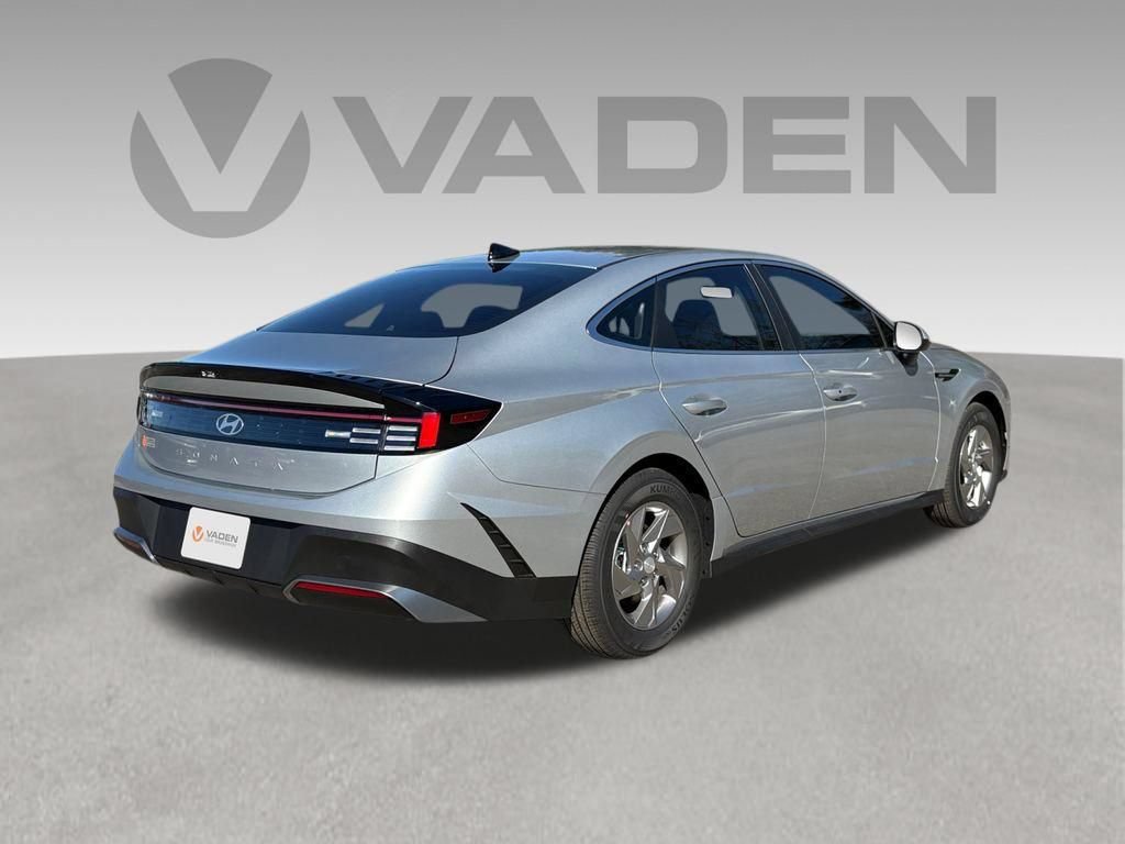 New 2026 Hyundai Sonata SE FWD image 19