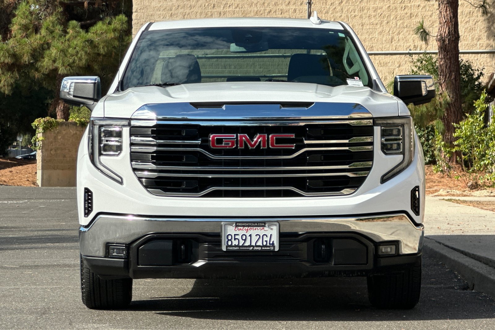 Used 2026 GMC Sierra 1500 SLT RWD image 8