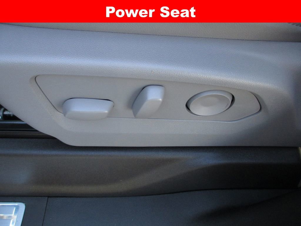 Used 2024 GMC Sierra 2500 SLT w/ SLT Premium Package image 29