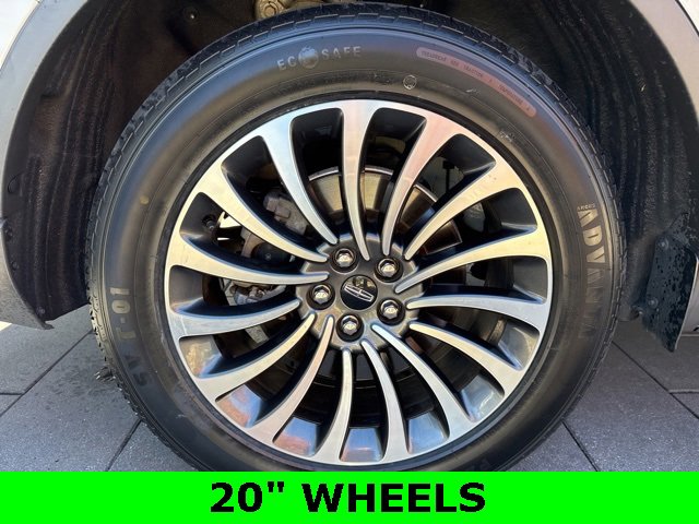 Used 2022 Lincoln Aviator AWD w/ Premium Package image 9