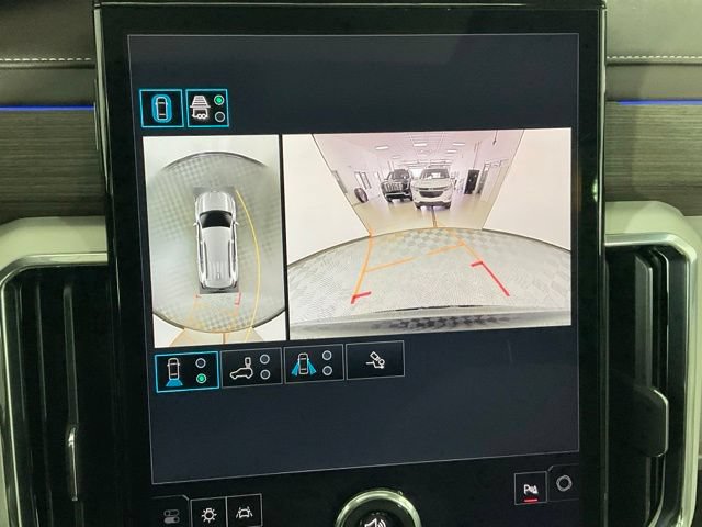 Used 2025 GMC Acadia Denali w/ Super Cruise Package FWD image 11