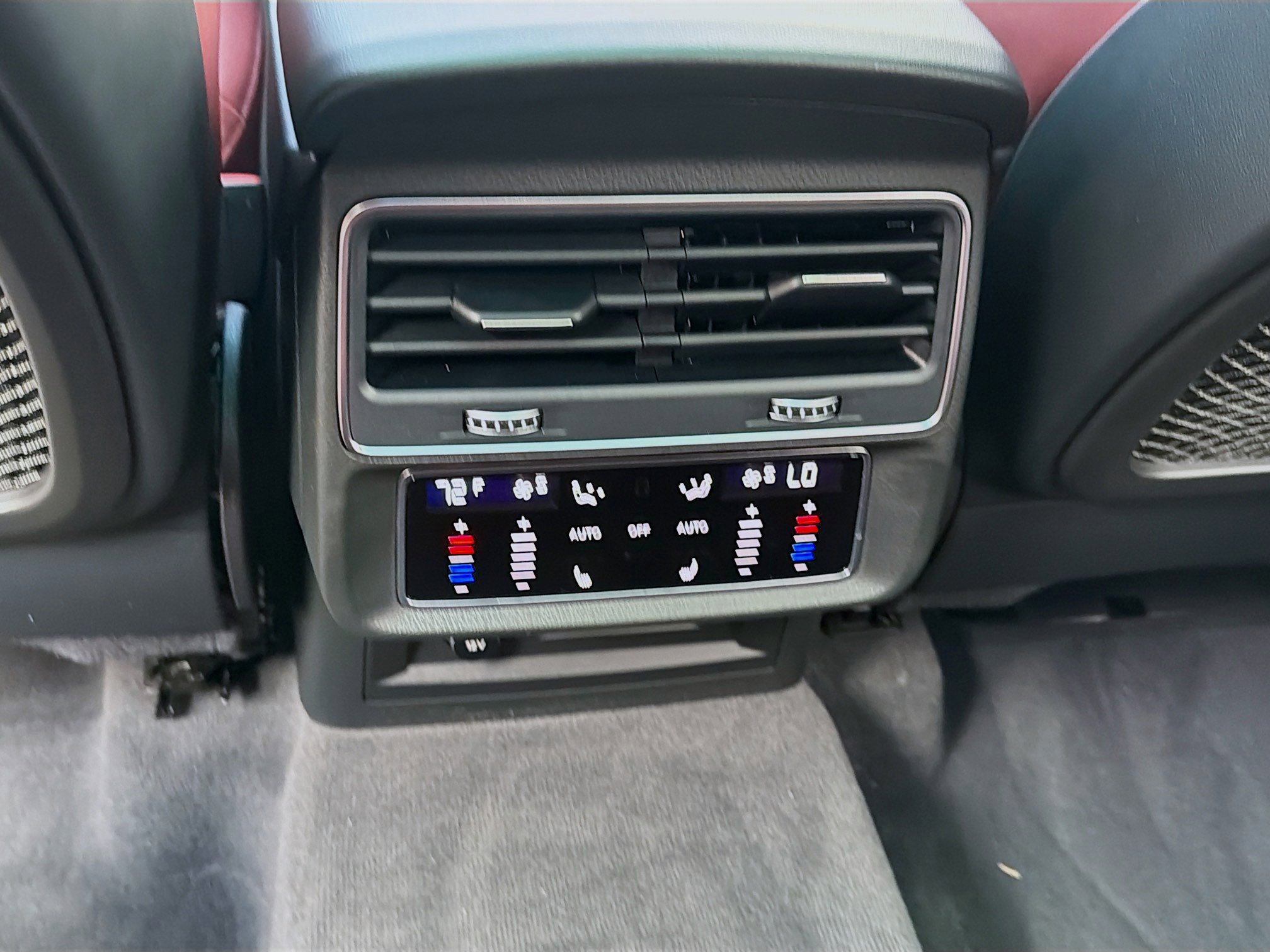 Used 2023 Audi SQ8 Prestige w/ Prestige Package image 23