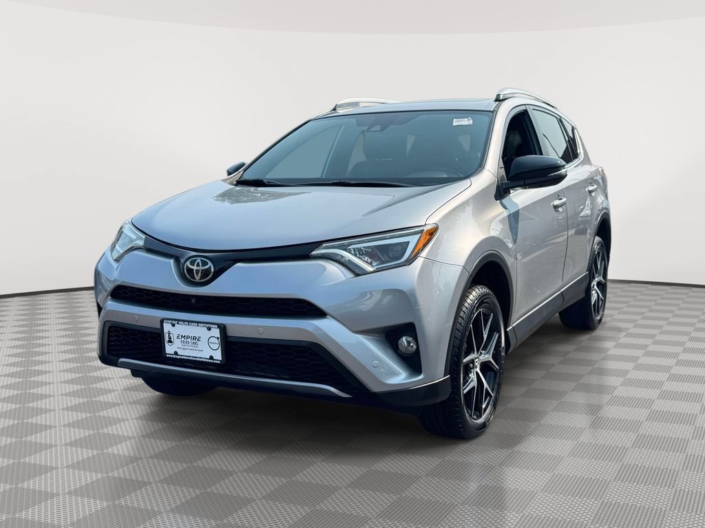 Used 2018 Toyota RAV4 SE w/ Advanced Technology Package AWD/4WD image 2