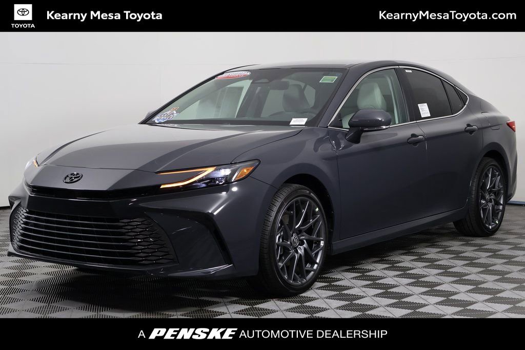 Used 2026 Toyota Camry XLE AWD/4WD image 1