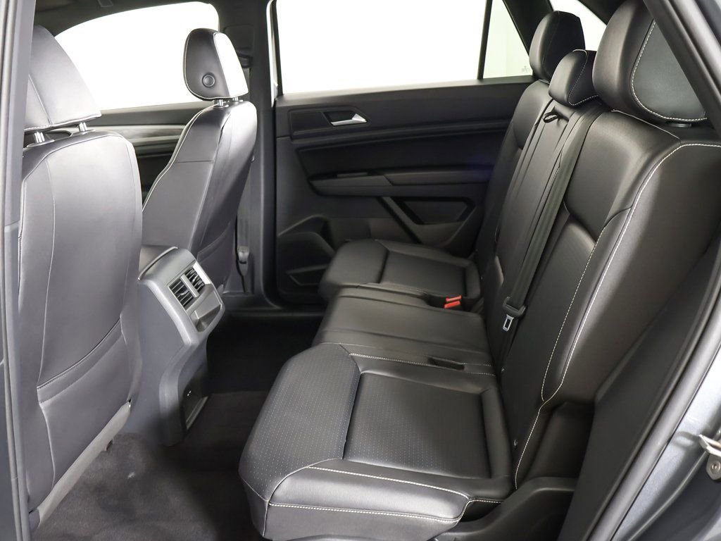 Used 2020 Volkswagen Atlas Cross Sport SE image 33