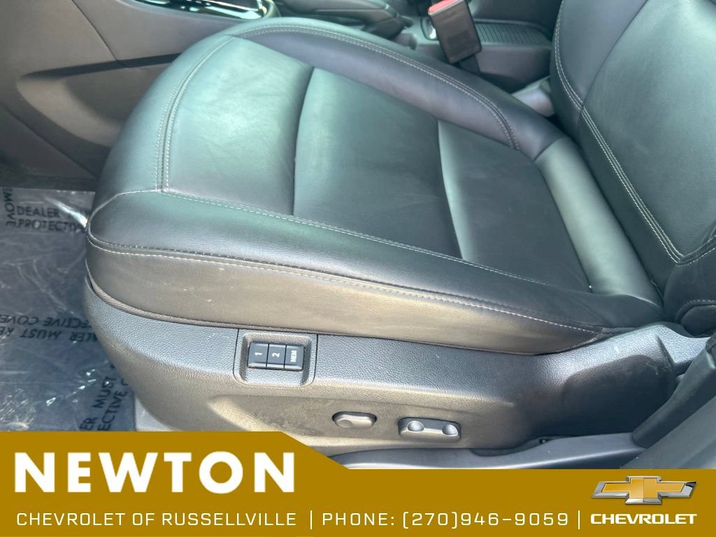 Used 2017 Buick Encore Essence FWD image 6