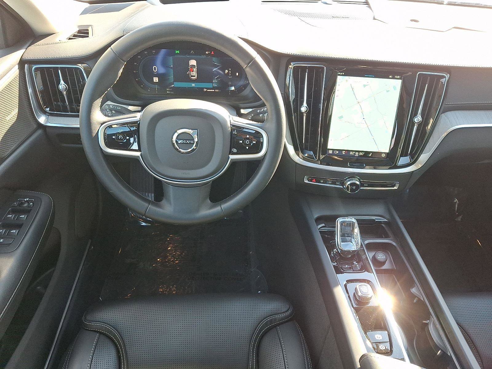 Certified 2025 Volvo V60 B5 Cross Country Ultra image 12