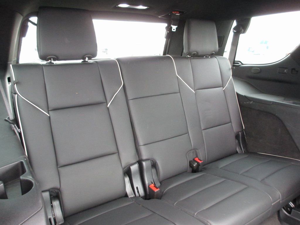 Used 2024 Cadillac Escalade Premium Luxury image 25