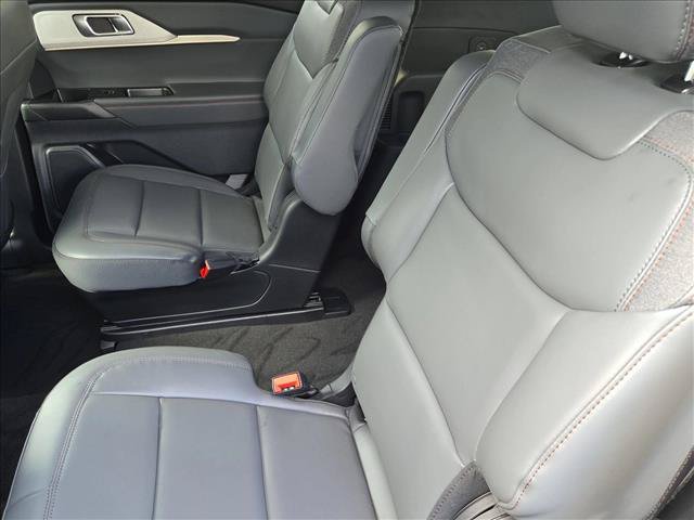 New 2026 Ford Explorer Active RWD image 16