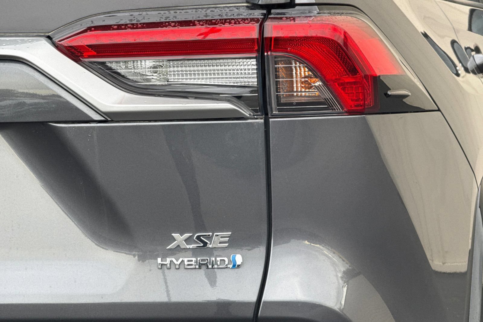 Used 2022 Toyota RAV4 XSE AWD/4WD image 26