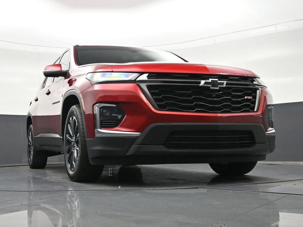 Used 2023 Chevrolet Traverse RS image 30