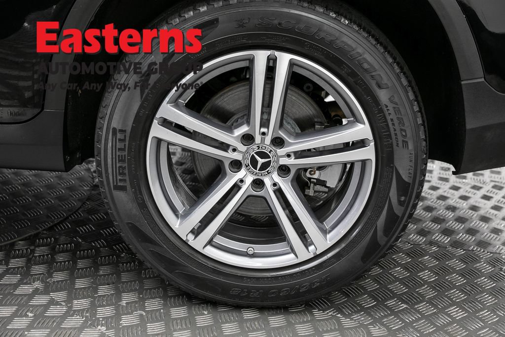 Used 2022 Mercedes-Benz GLC 300 4MATIC w/ Premium Package Lite image 34