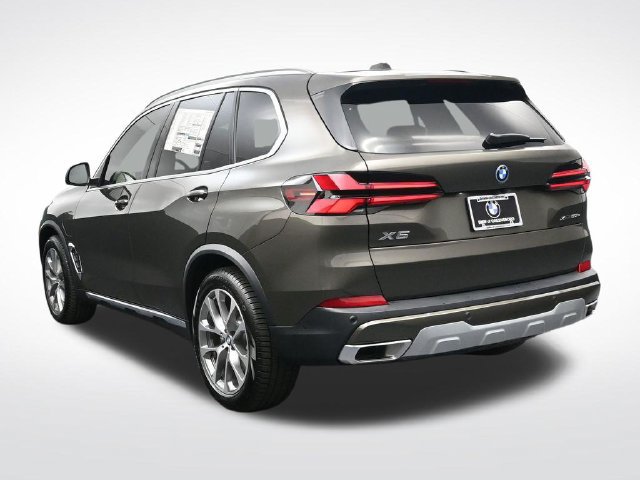 New 2026 BMW X5 xDrive50e w/ Climate Comfort Package AWD/4WD image 6