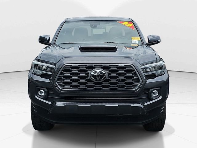 Used 2023 Toyota Tacoma TRD Sport w/ TRD Premium Sport Package AWD/4WD image 8