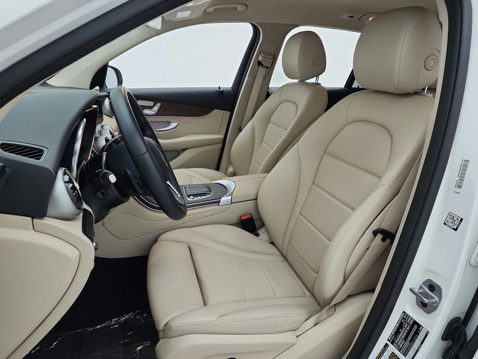 Used 2022 Mercedes-Benz GLC 300 image 13