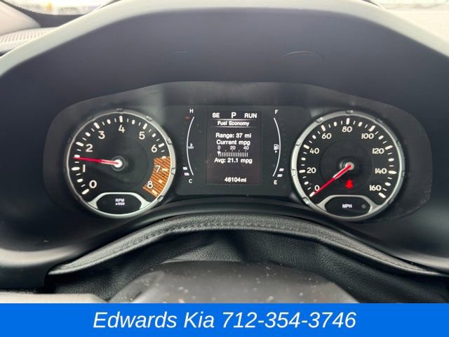 Used 2019 Jeep Renegade Latitude w/ Cold Weather Group image 12