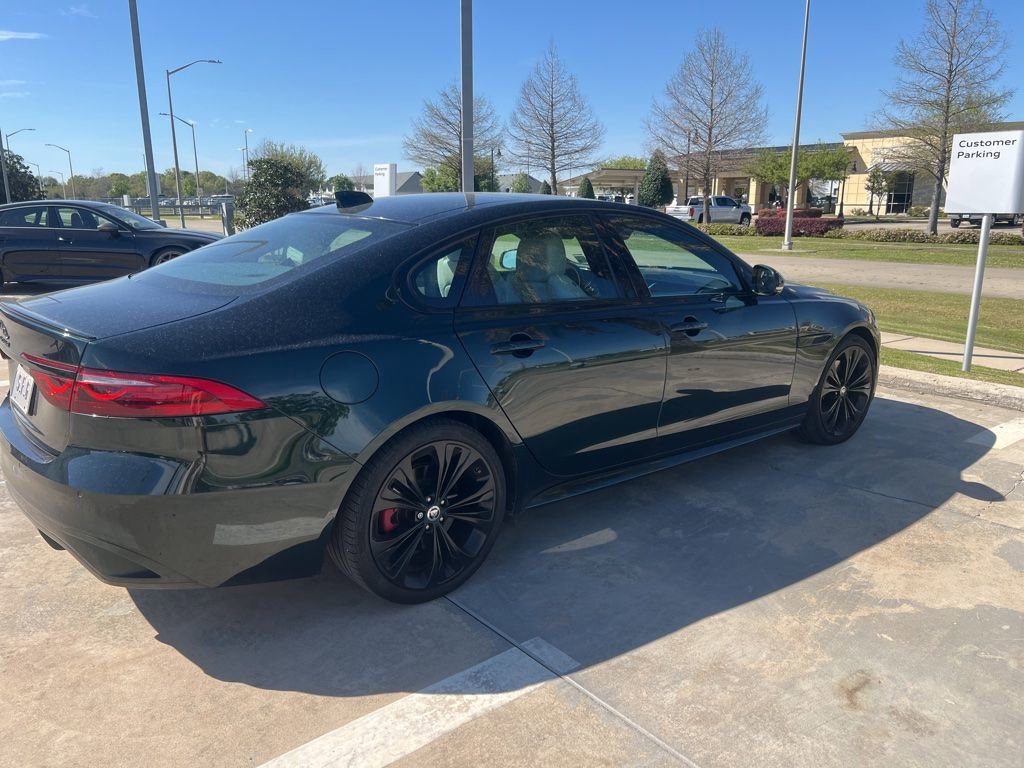Used 2024 Jaguar XF R-Dynamic SE image 7