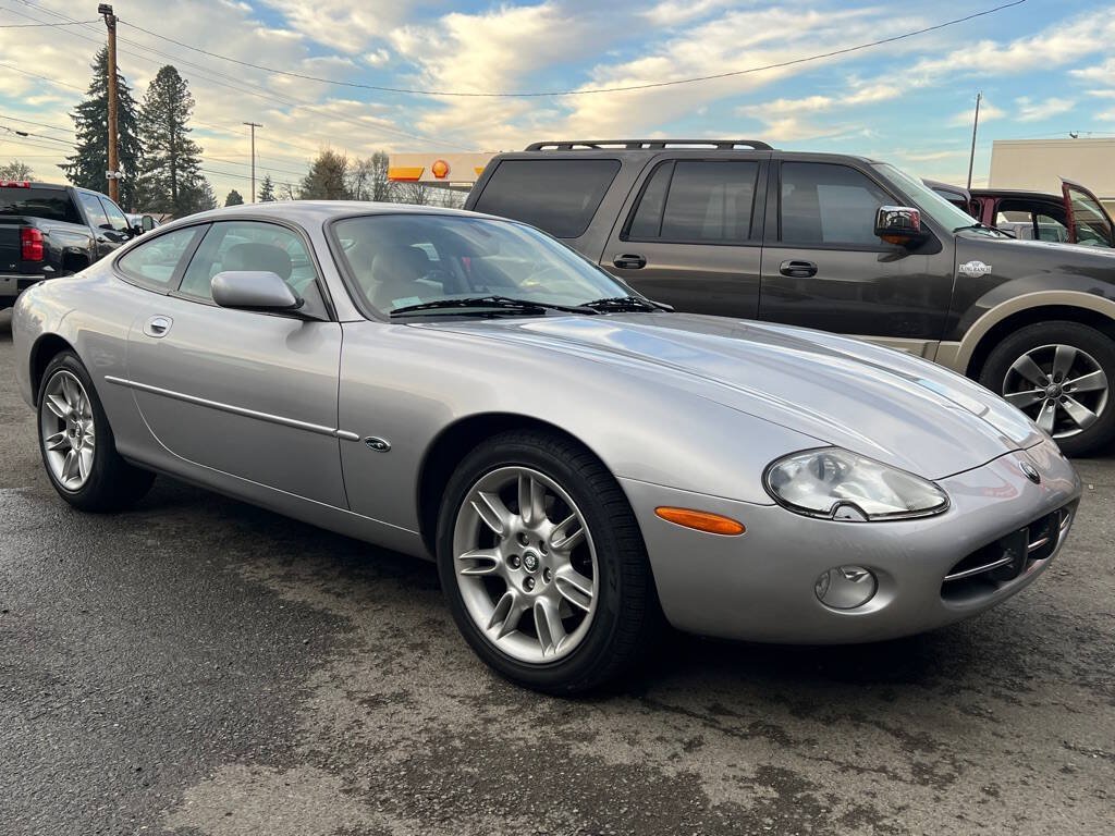 Used 2001 Jaguar XK8 Coupe RWD image 8