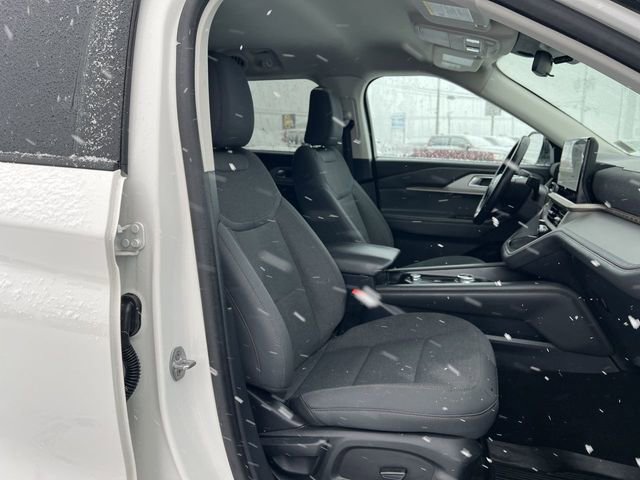 Used 2025 Ford Explorer Active image 19