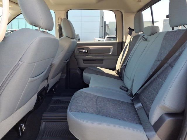 Used 2019 RAM 1500 Classic SLT w/ Luxury Group AWD/4WD image 24