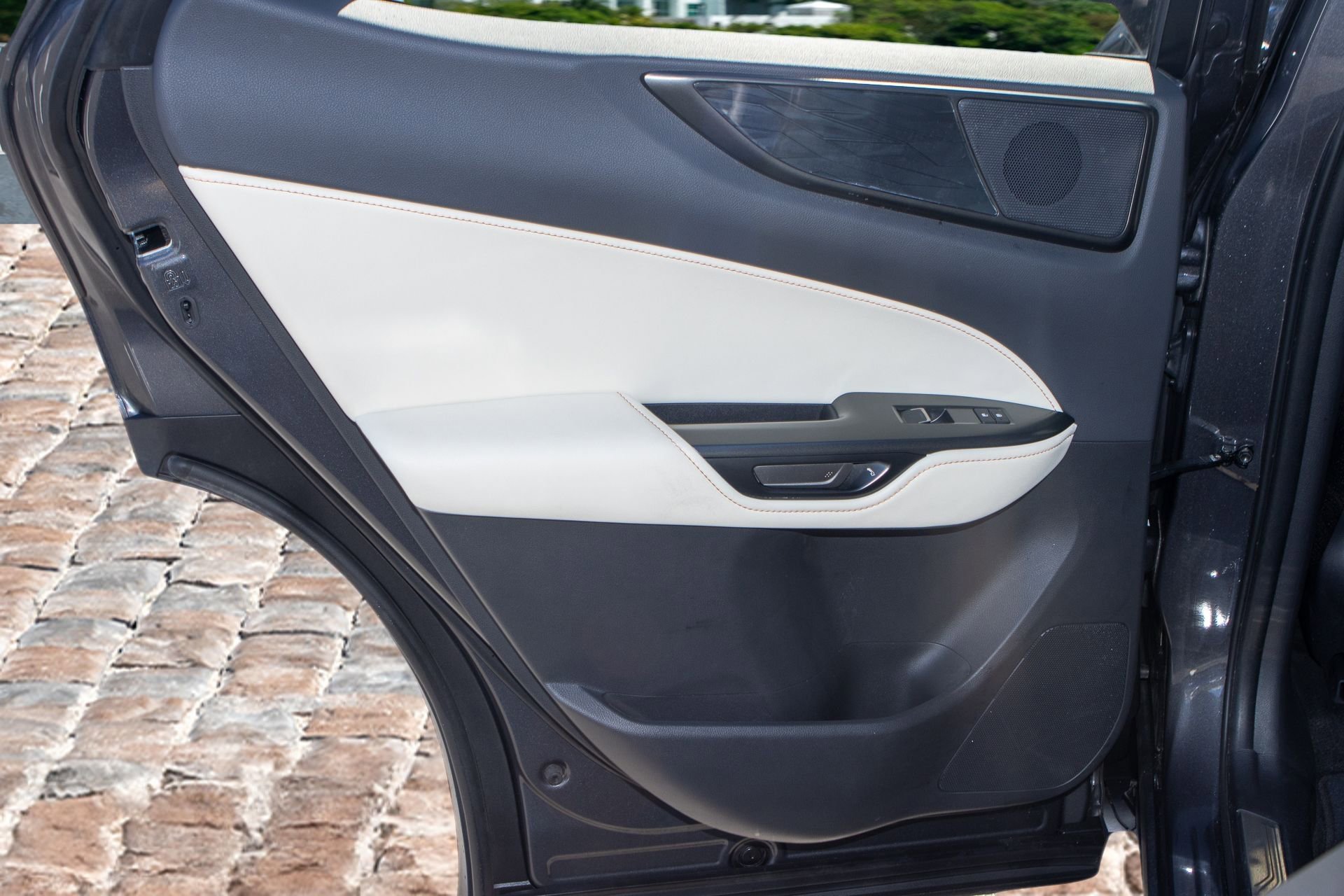 Used 2024 Lexus NX 250 FWD w/ Premium Package image 12