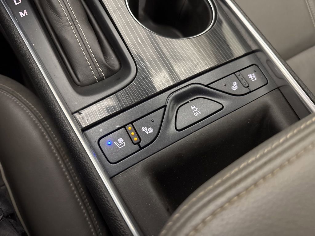 Used 2017 Chevrolet Impala Premier w/ Enhanced Convenience Package image 36