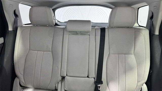 Used 2019 Land Rover Discovery Sport HSE image 25