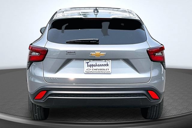 New 2026 Chevrolet Trax LS FWD image 4