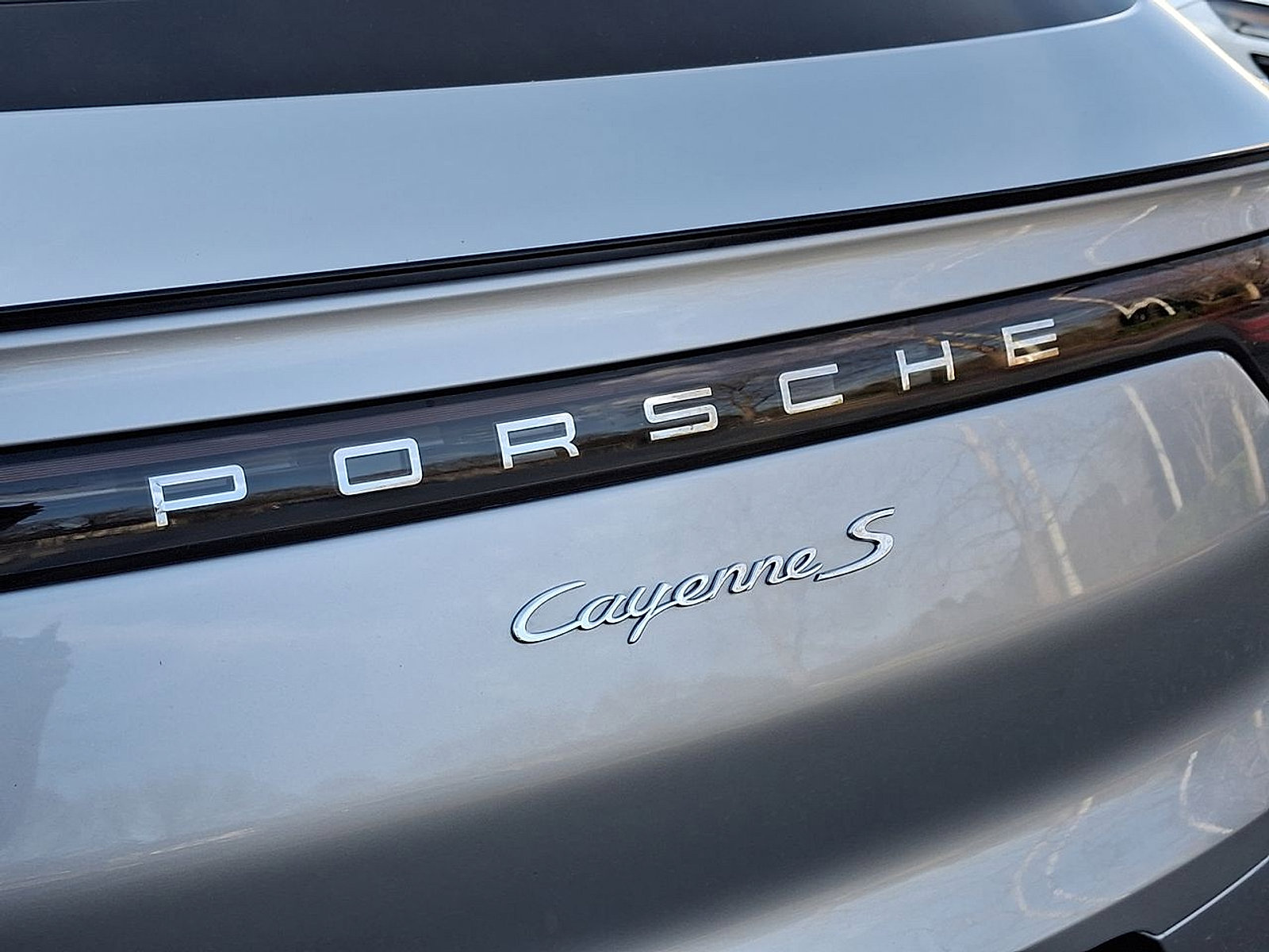 Used 2020 Porsche Cayenne S image 24
