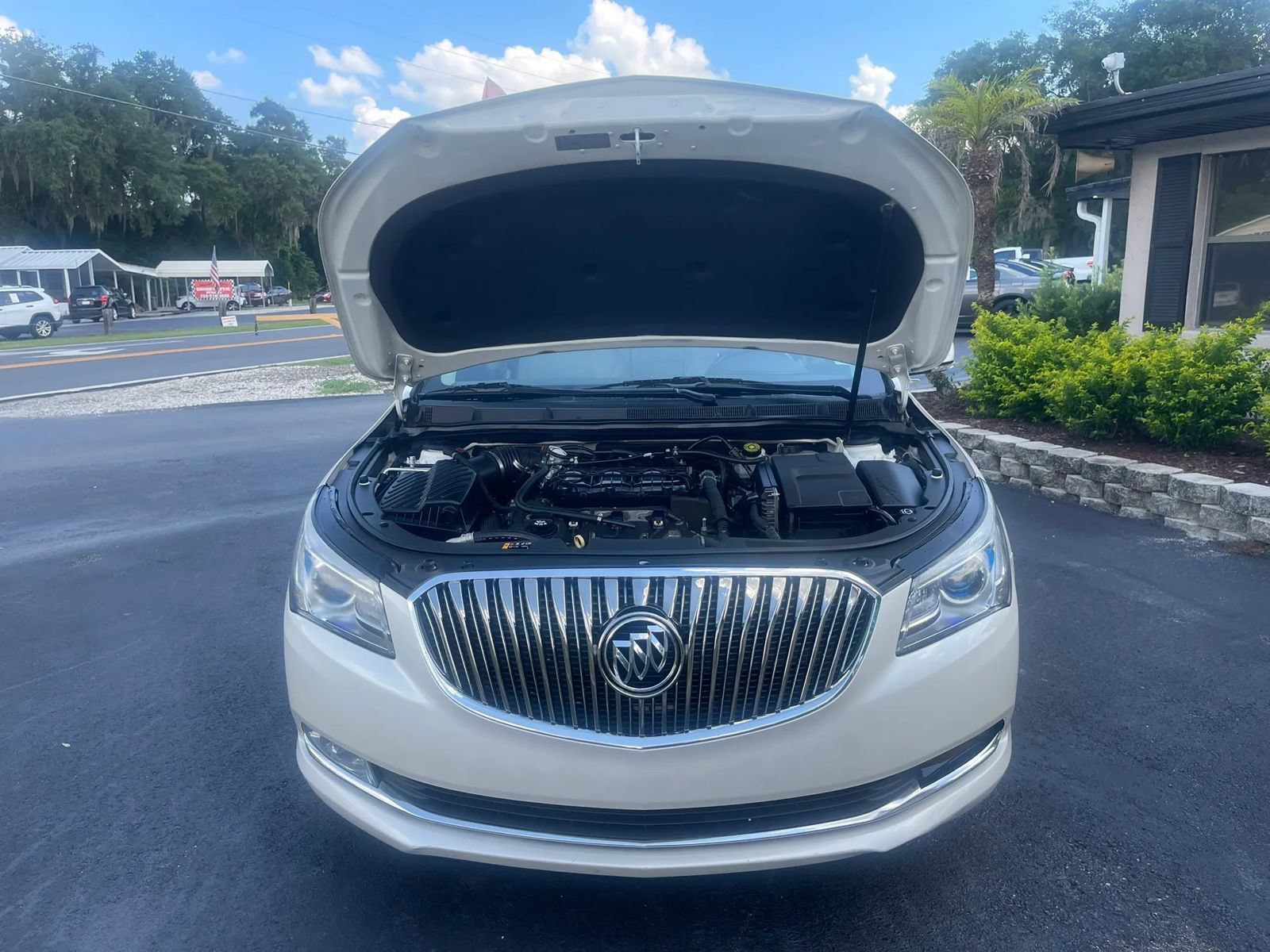Used 2014 Buick LaCrosse Leather FWD image 23