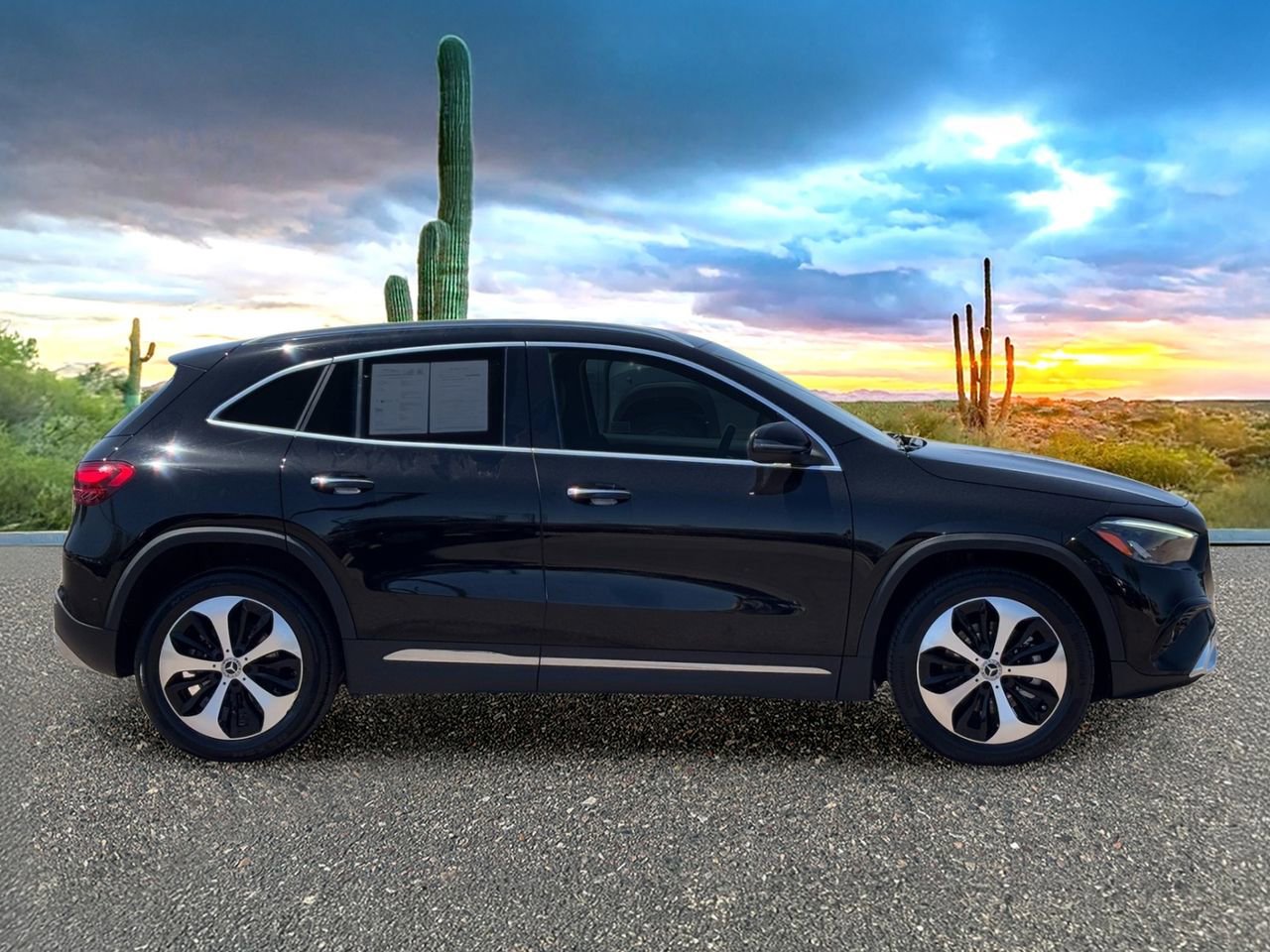 Used 2025 Mercedes-Benz GLA 250 4MATIC image 6