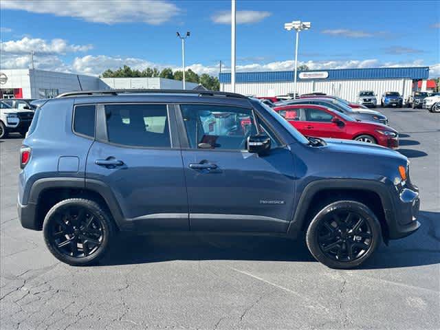 Used 2023 Jeep Renegade Altitude AWD/4WD image 2