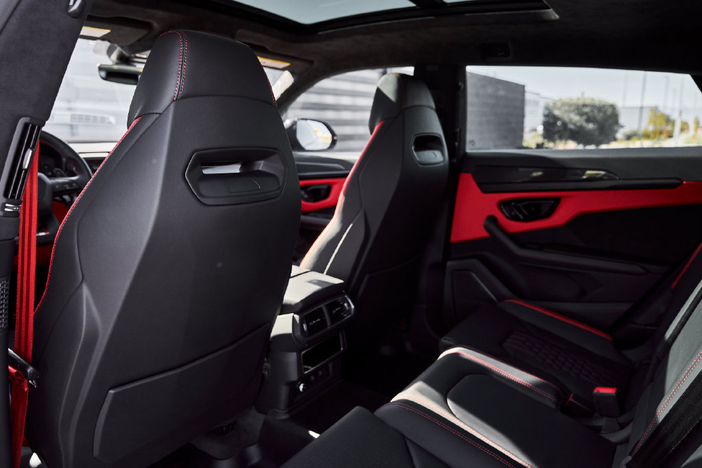 Used 2024 Lamborghini Urus S AWD/4WD image 42