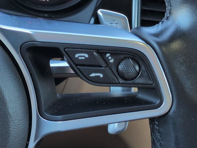 Used 2018 Porsche Macan AWD/4WD image 26