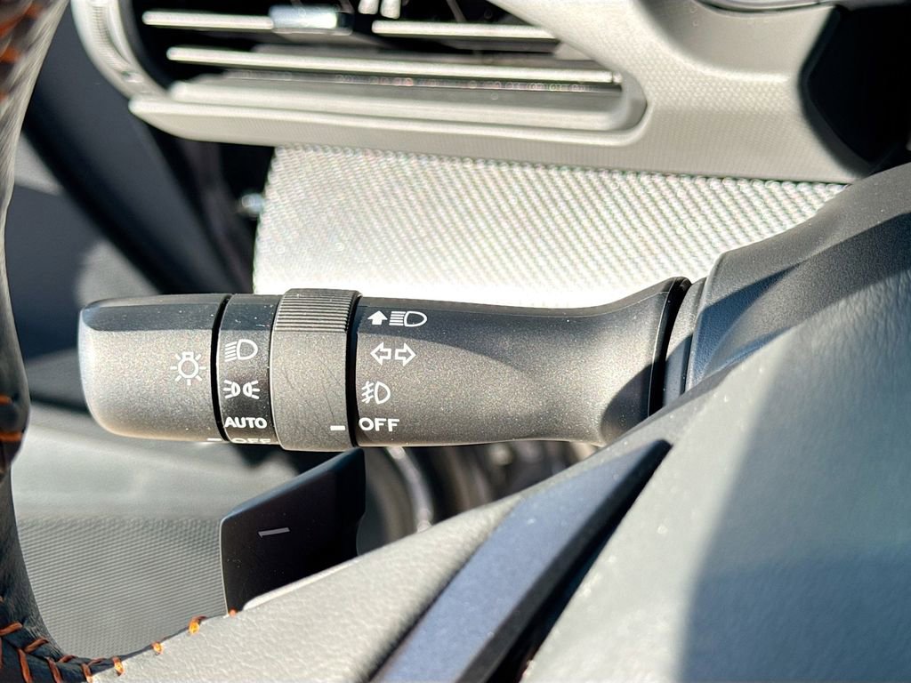 Certified 2025 Subaru Crosstrek 2.5i Limited w/ Crosstrek Mirror Package image 16