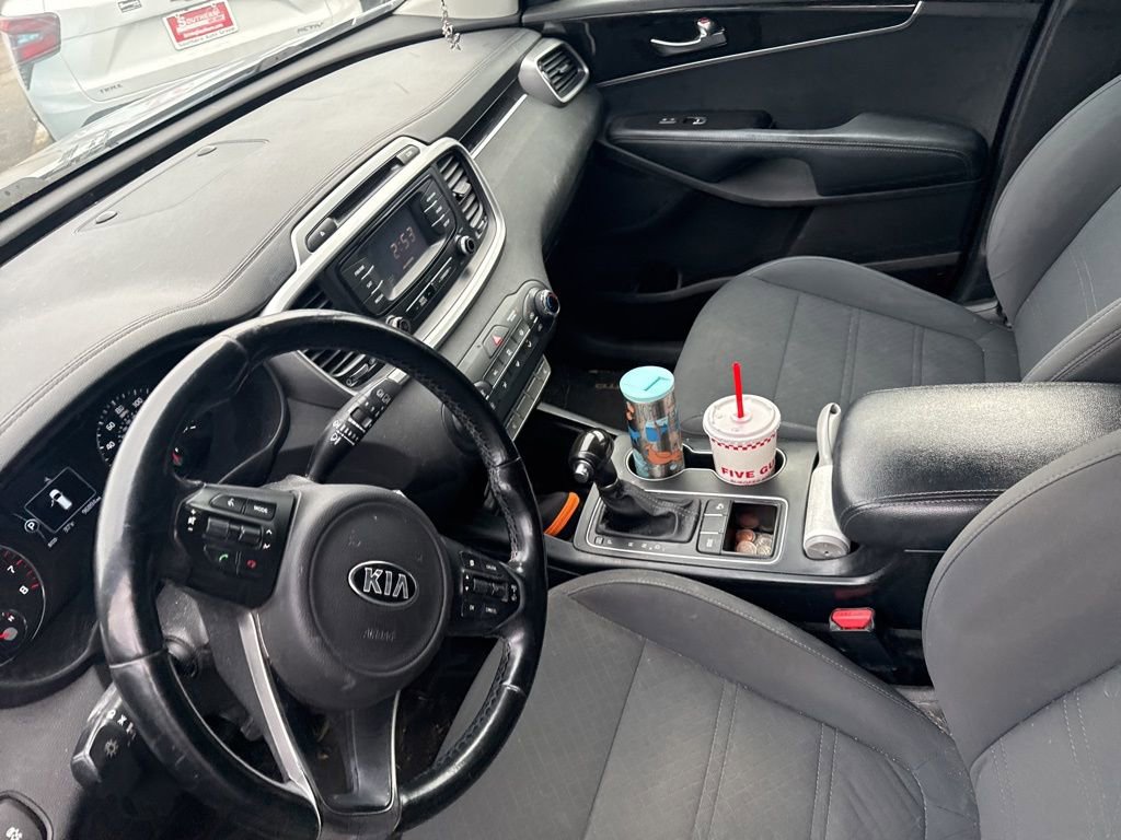 Used 2016 Kia Sorento LX w/ LX Convenience Package image 14