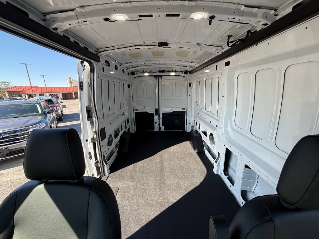 New 2026 Ford Transit 150 148 Medium Roof w/ Exterior Upgrade Package RWD image 24