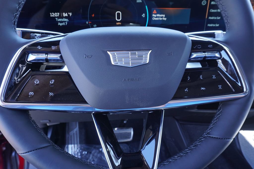 New 2026 Cadillac Optiq Luxury 1 image 17