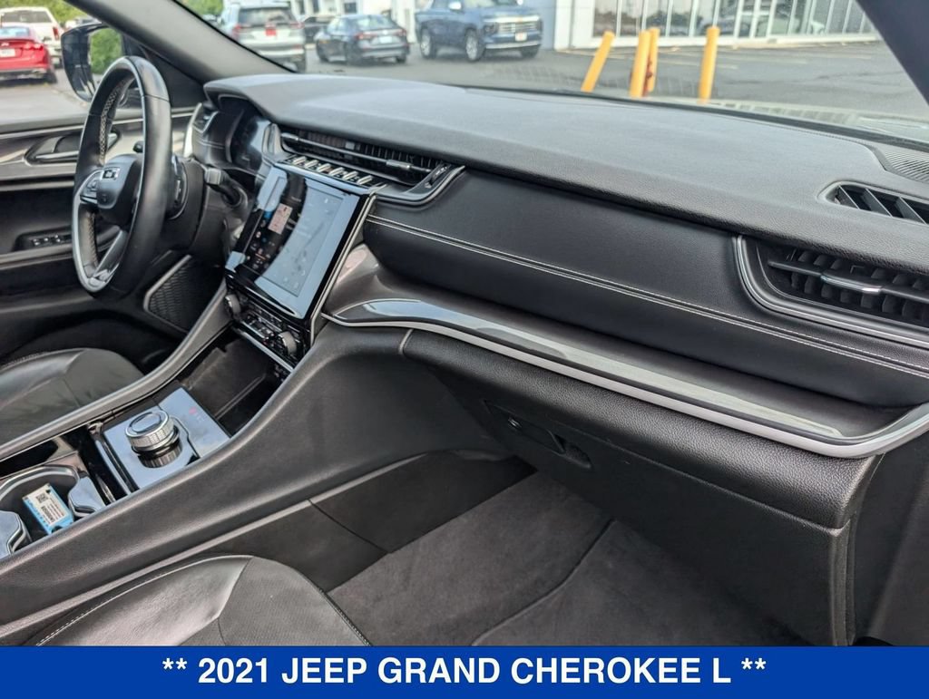 Used 2021 Jeep Grand Cherokee L Laredo AWD/4WD image 39