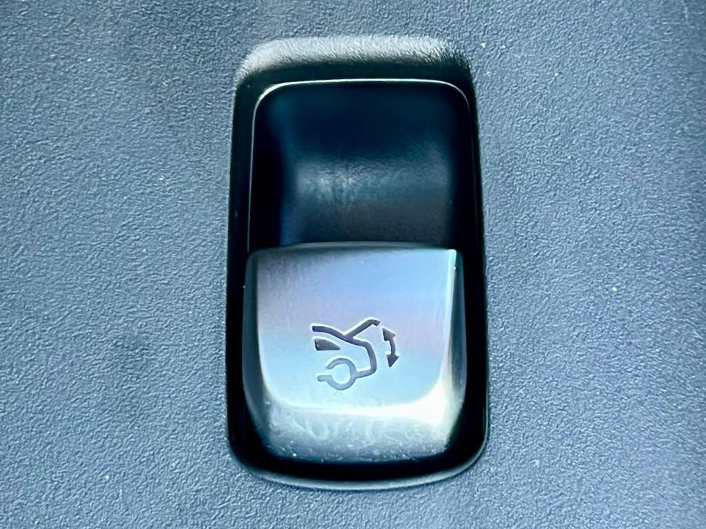 Certified 2023 Mercedes-Benz AMG GT 43 image 35