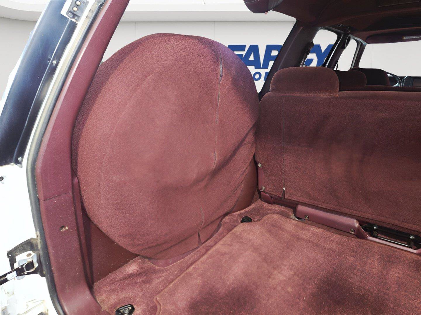 Used 1999 GMC Suburban 4WD w/ Marketing Opt Pkg 2 image 33