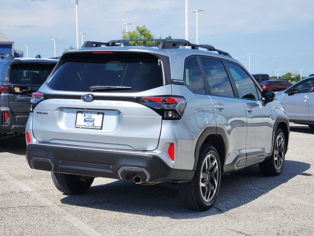Used 2025 Subaru Forester Limited AWD/4WD image 3