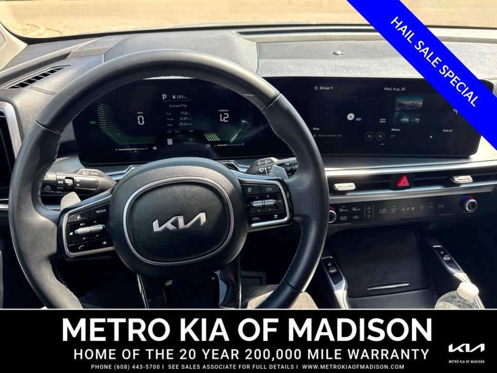 Used 2025 Kia Sorento EX FWD image 16