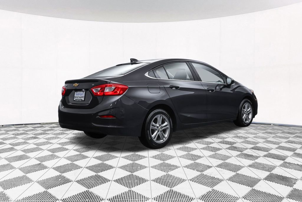 Used 2017 Chevrolet Cruze LT image 36