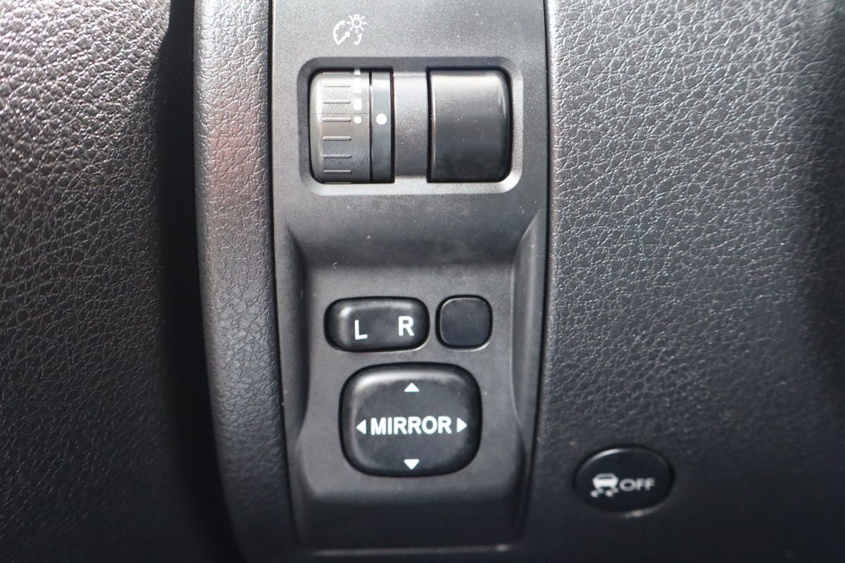 Used 2010 Subaru Forester 2.5X Premium AWD/4WD image 29