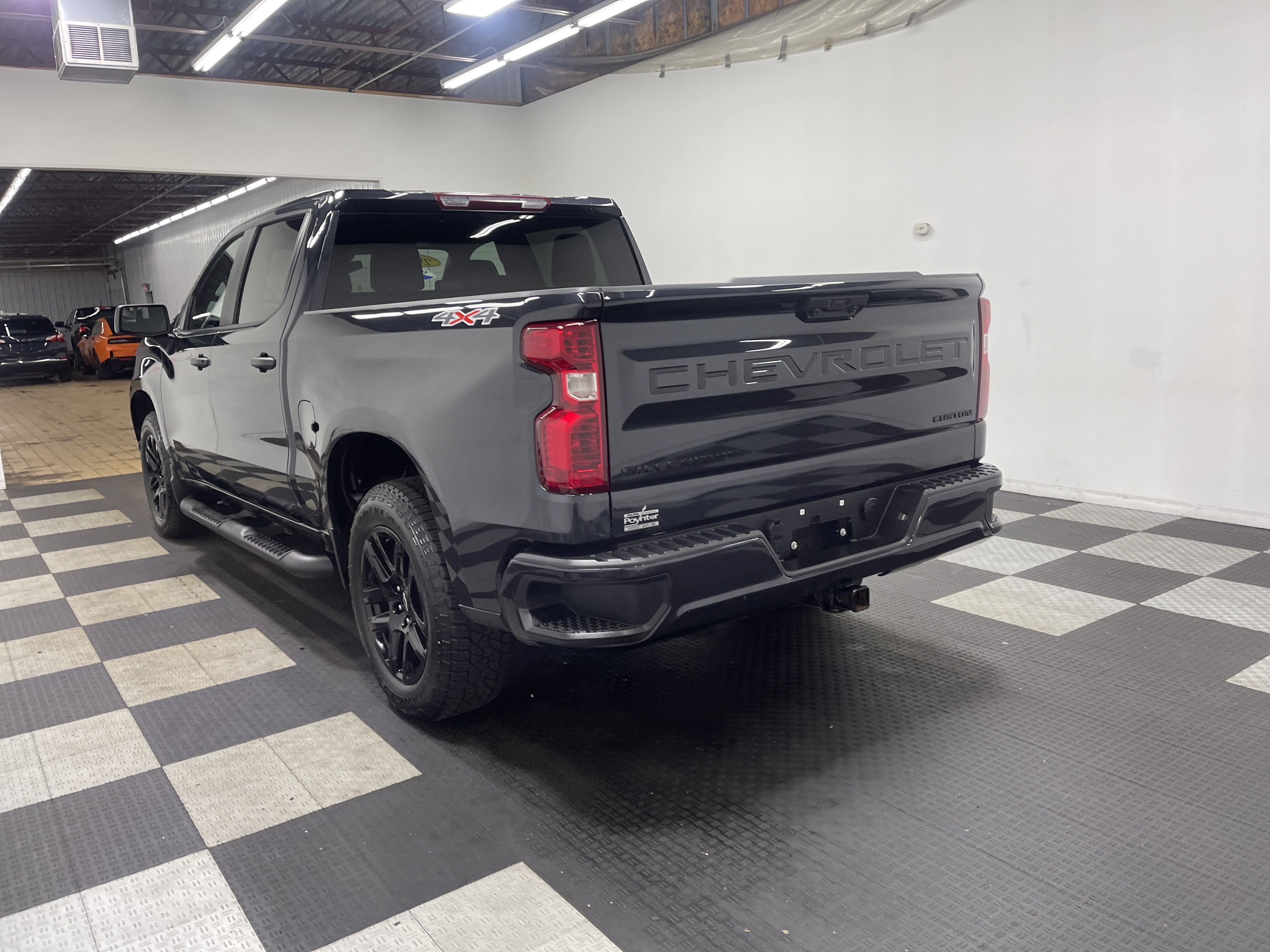 Used 2023 Chevrolet Silverado 1500 Custom w/ 2.7L Blackout Package image 2