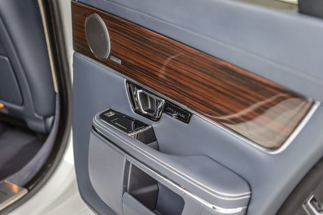 Used 2015 Jaguar XJ L Portfolio image 58