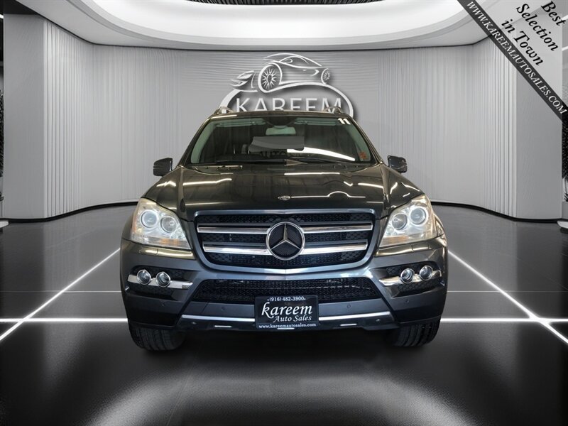 Used 2011 Mercedes-Benz GL 450 4MATIC image 2