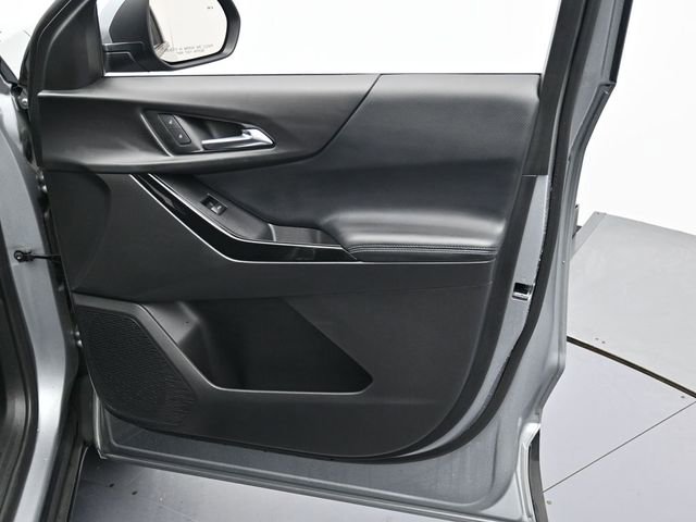 Used 2025 Chevrolet Equinox LT image 29