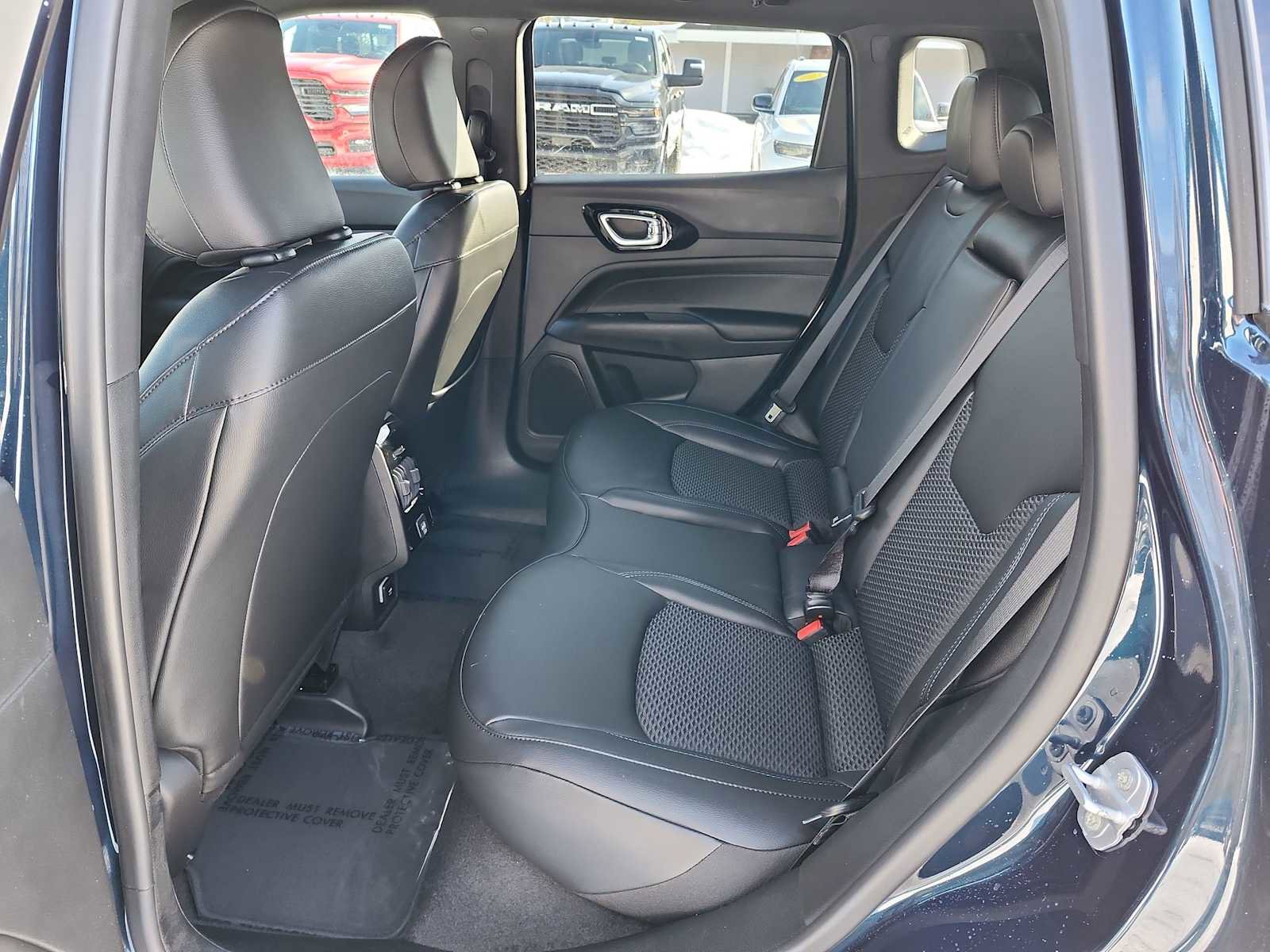 New 2026 Jeep Compass Latitude image 14